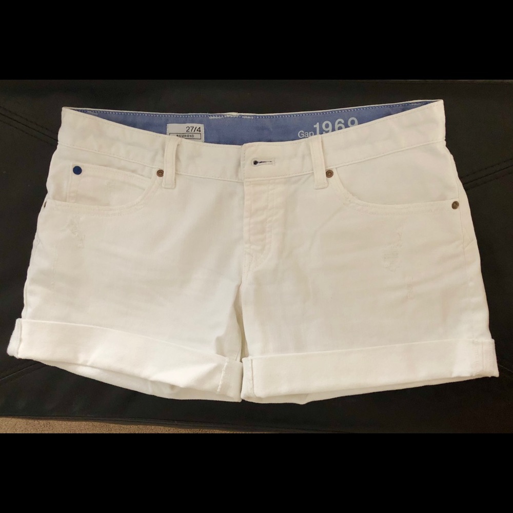 GAP BOYFRIEND SHORTS